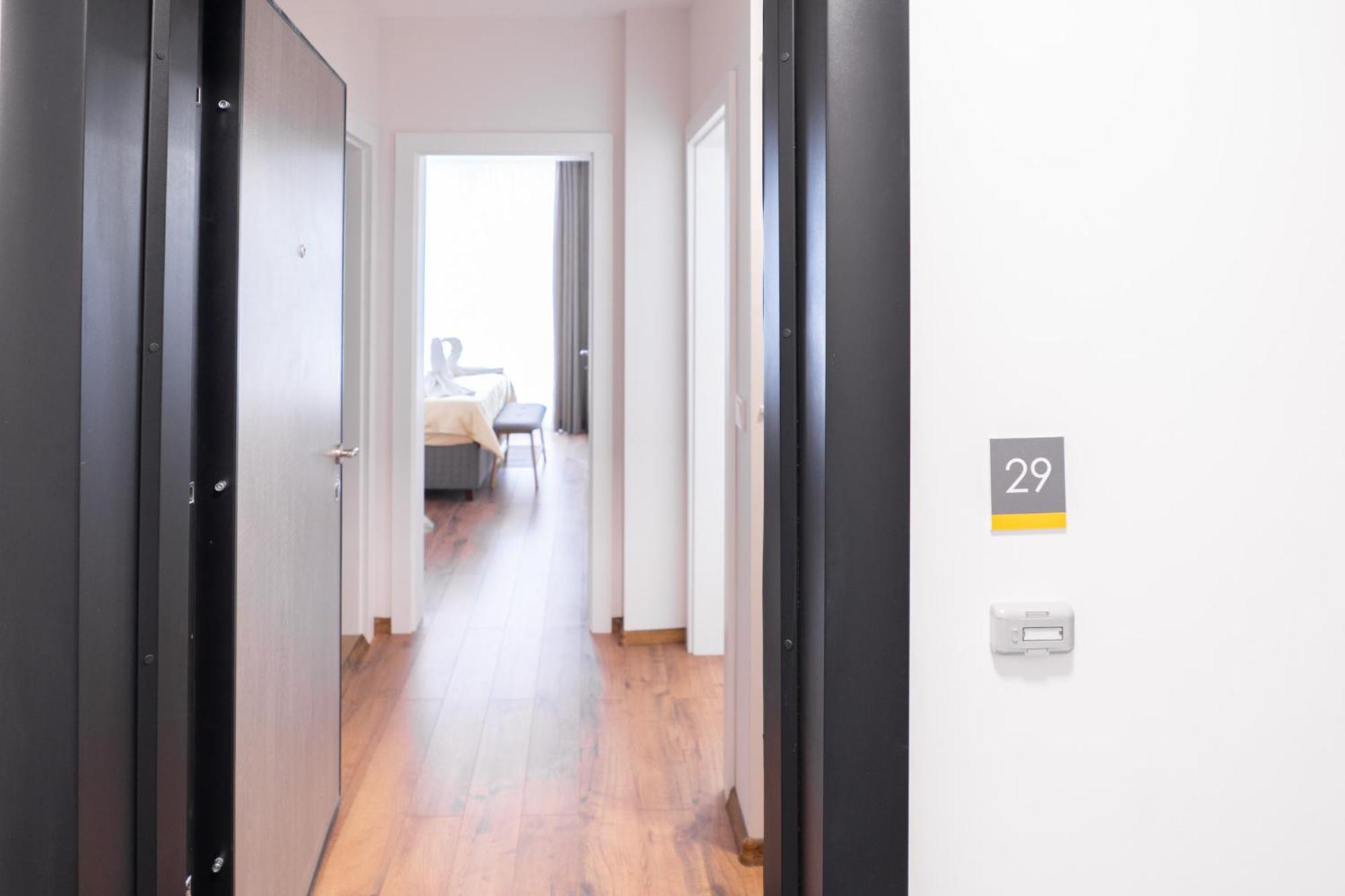 New Modern & Cozy Apartment With Free Private Parking And Ev Charging Station Varna Exteriér fotografie