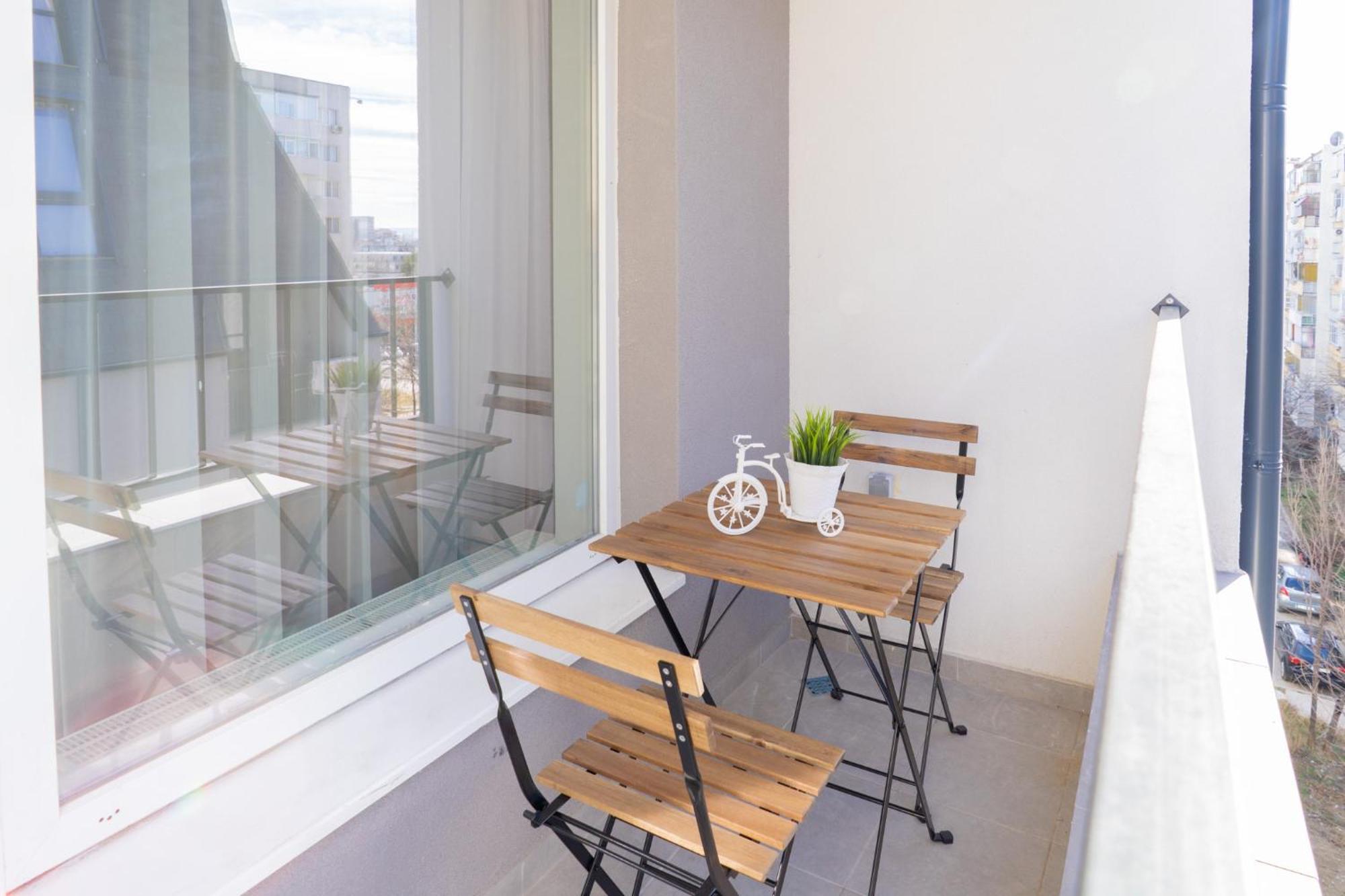 New Modern & Cozy Apartment With Free Private Parking And Ev Charging Station Varna Exteriér fotografie